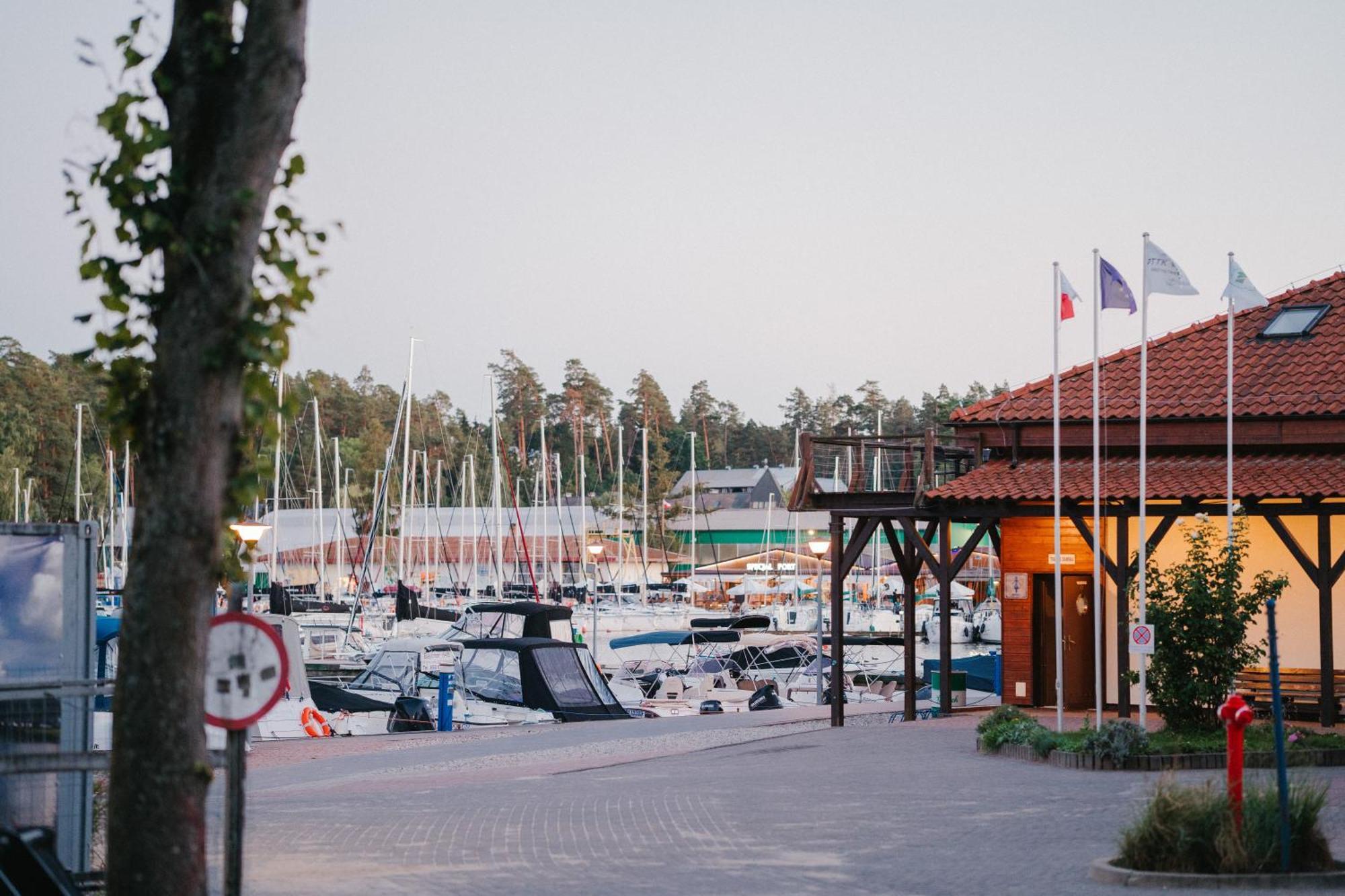 Yacht Apartments Wilkasy Dış mekan fotoğraf